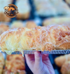  Bánh Mì Nướng Có Sữa Phủ