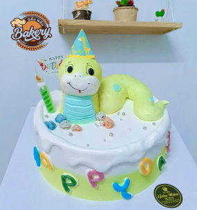 Bánh Kem Hình Con Rắn Nhỏ