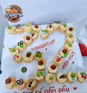 Bánh Su Kem Xếp Hình Tuổi Sinh Nhật