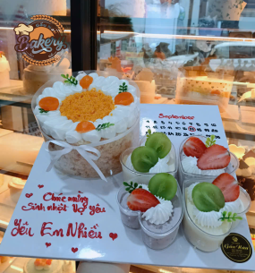 Bánh Bông Lan Trứng Muối Kết Hợp Bánh Tiramisu 