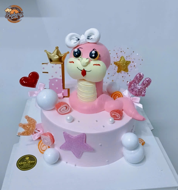 Bánh Kem Hình Con Rắn Xinh Xắn