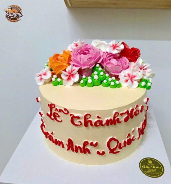Bánh Kem Sinh Nhật Họa Tiết Hoa Xinh