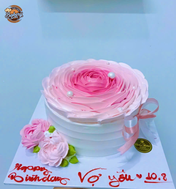 Bánh Kem Sinh Nhật Họa Tiết Hoa Xinh