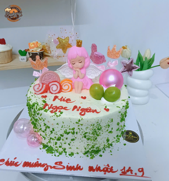 Mẫu Bánh Kem Sinh Nhật Mix Trang Trí Công Chúa & Trái Cây
