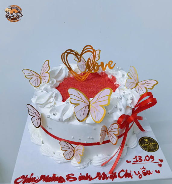 Bánh Kem Sinh Nhật Decor Bướm Xinh